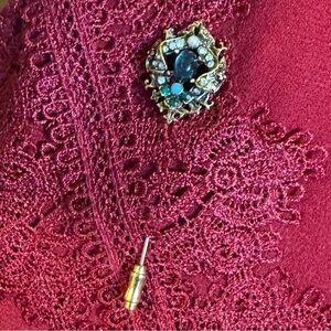 VTG Arthur Pepper Mode-ART ornate multi-gem like stick pin in antique gold tone